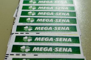 Cinco apostas do Paraná acertam a quina da Mega-Sena; descubra as cidades e o valor dos prêmios