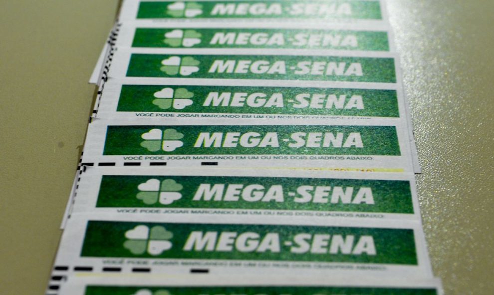 Cinco apostas do Paraná acertam a quina da Mega-Sena; descubra as cidades e o valor dos prêmios