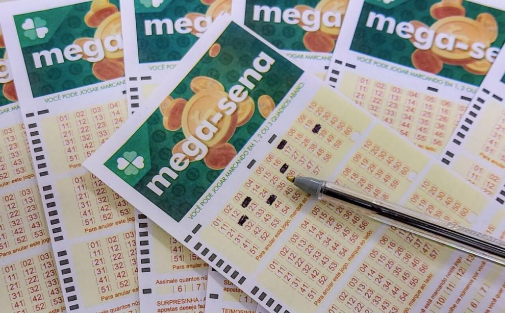 Cinco apostas do Paraná acertam a quina da Mega-Sena e levam mais de R$ 49 mil cada; veja cidades premiadas