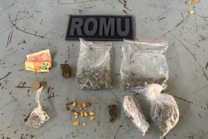 Homem é preso por tráfico de drogas no Conjunto Odwaldo Bueno Netto, em Maringá