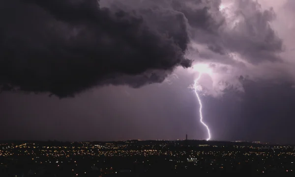 213 cidades do Paraná entram em alerta de tempestade; veja a lista completa