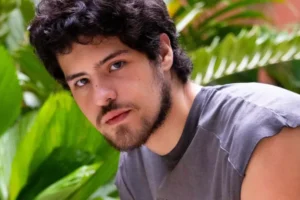 A droga se torna uma válvula de escape, diz Paulo Mendes sobre vício de Raul em 'Três Graças'