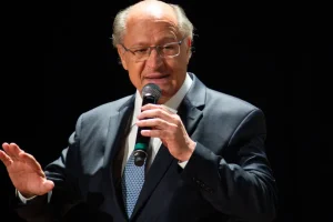 Alckmin: EUA têm pressionado por acesso às terras raras e o Brasil tem grande potencial na área