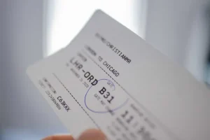 Anac diz que passagem aérea sem mala de mão está de acordo com regras