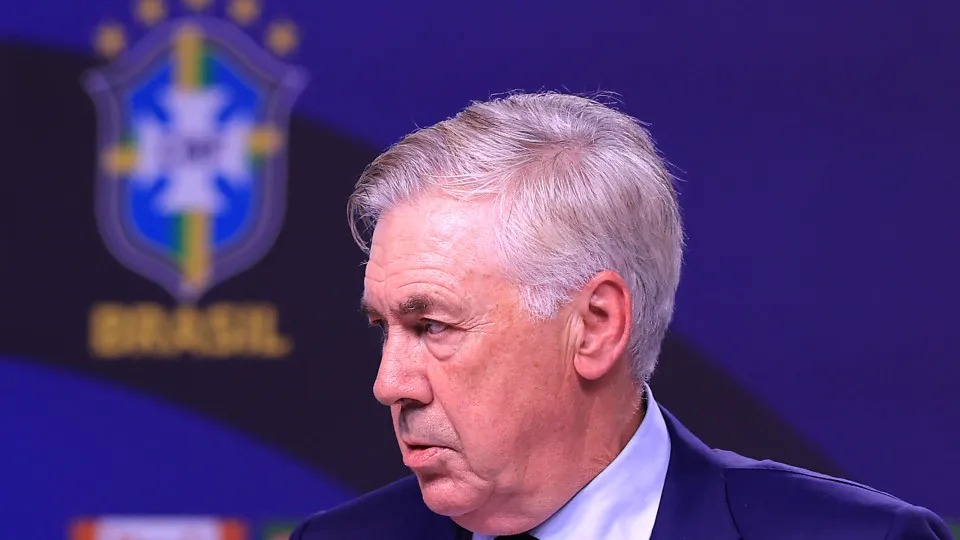 Ancelotti define base, mas seleção tem disputas abertas em todas as posições