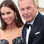 Após divórcio, ex-esposa de Kevin Costner se casa com melhor amigo do ator