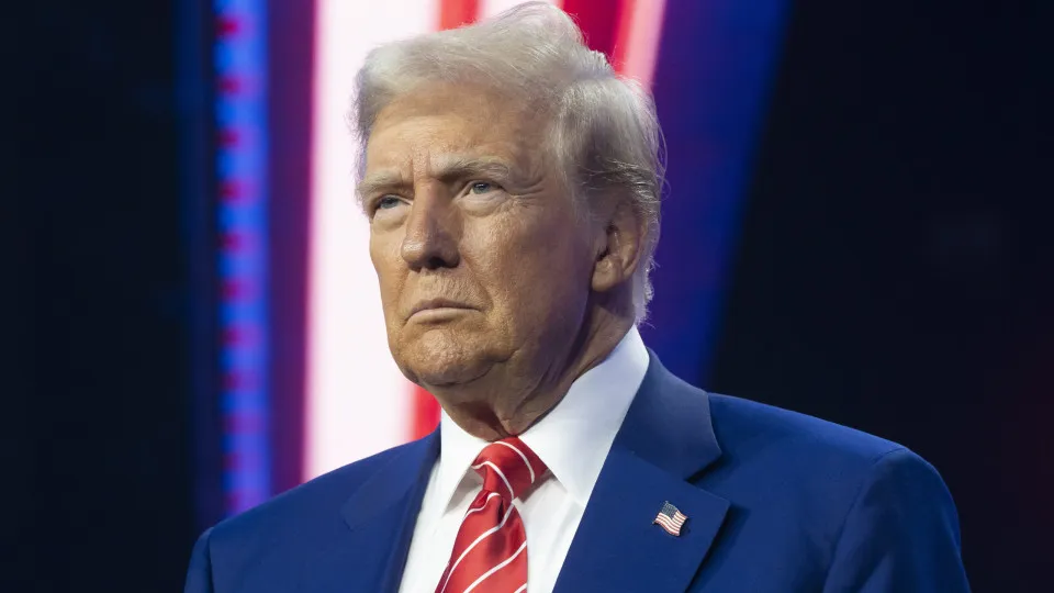 Após salão de festas, Trump quer construir um 'Arco do Triunfo' em Washington