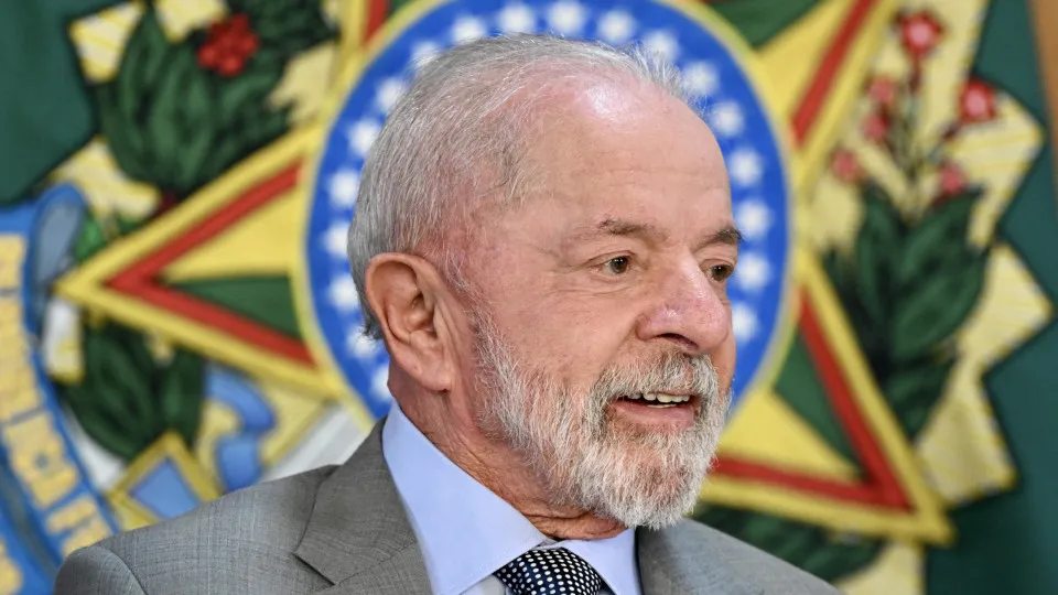 AtlasIntel/Bloomberg: Lula lidera contra nomes da direita e venceria a eleição no 1º turno