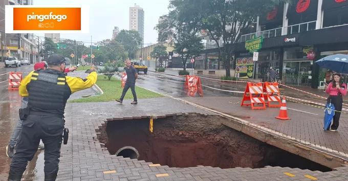 Av. São Paulo é interditada após surgimento de cratera; Reparo pode durar 10 dias