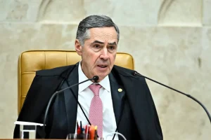 Barroso recebe alta médica após ser internado em Brasília