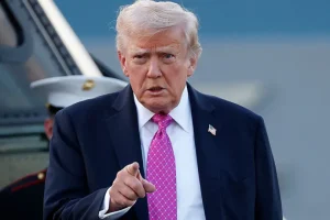 'Basta ligar para o Gianni', diz Donald Trump ao ameaçar transferir jogos da Copa