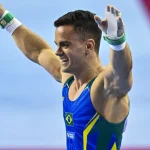 Caio Souza quer dicas de campeão antes da final das argolas no Mundial