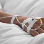 Casos confirmados de intoxicação por metanol desaceleram; total chega a 47 no Brasil