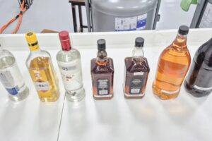 Casos de intoxicação por metanol sobem para 59 no Brasil; seis são registrados no Paraná