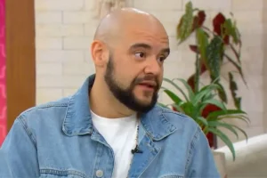 Com crise renal, Gominho é internado em hospital do Rio