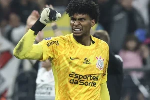 Corinthians confirma Hugo como desfalque e terá improviso contra o Vitória