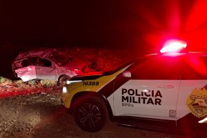 Criança é transferida em estado grave para Maringá após capotamento na PR-323, em Paiçandu