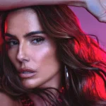Deborah Secco comemora início das gravações de 'Bruna Surfistinha 2'