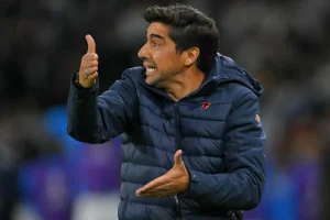 Derrota do Palmeiras em Quito não abala Abel: '90 minutos no Allianz Parque é muito tempo'