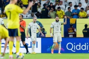 Em duelo Benzema x CR7, Al-Ittihad elimina Al-Nassr na 1ª derrota de Jesus