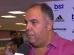 Ex-Flamengo discute com jornalista em vitória do Remo na Série B: 'Covarde'