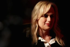 Famosos que já ficaram sob a mira de uma arma na vida real - e as histórias por trás disso