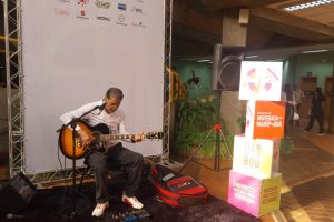Festival de Música espalha melodias e letras por Maringá