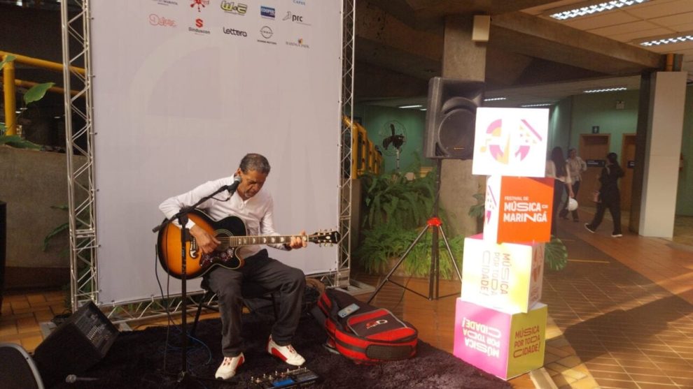 Festival de Música espalha melodias e letras por Maringá