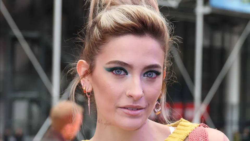 Filha de Michael Jackson recebeu R$ 365 milhões da herança, diz revista