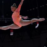 Flávia Saraiva vai à final da trave no Mundial de Ginástica Artística