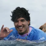 Gabriel Medina apresenta o 'filho' nas redes sociais; veja