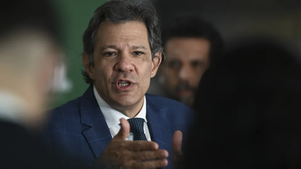Haddad pede cooperação na segurança com RJ após decisão do STJ
