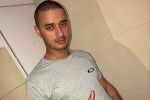 Homem de 27 anos é morto a tiros na frente da filha