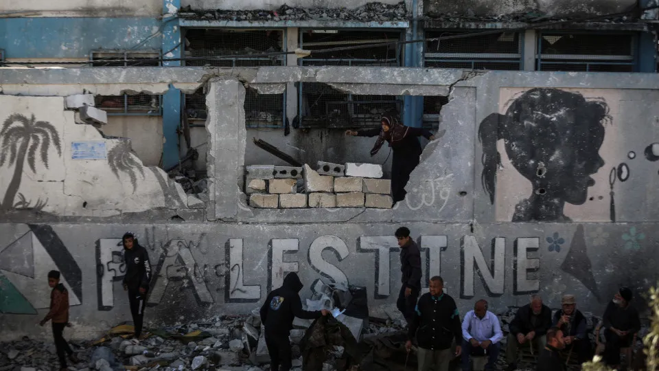 Israel acusa Hamas de violar cessar-fogo e volta a bombardear Faixa de Gaza