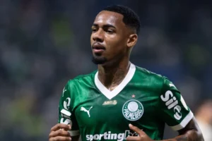Joia do Palmeiras 'valorizou bons milhões' em vitória épica contra a LDU
