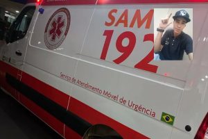 Jovem morre após agredir mãe com deficiência, ferir avó e atacar guardas com uma faca, em Sarandi