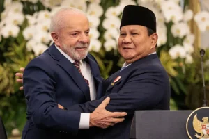 Lula diz ao presidente da Indonésia que vai disputar as eleições em 2026