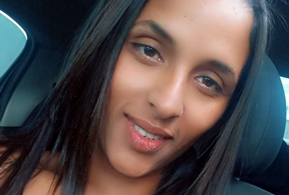 Mãe de seis filhos baleada dentro de carro é identificada
