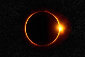 Maior eclipse solar do século fará o sol 'sumir' por 6 minutos: veja