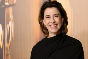 'Medo da ruína acompanhou a minha mãe', diz Fernanda Torres sobre dinheiro