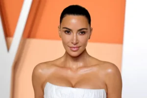 Nasa rebate Kim Kardashian após empresária questionar veracidade do pouso lunar