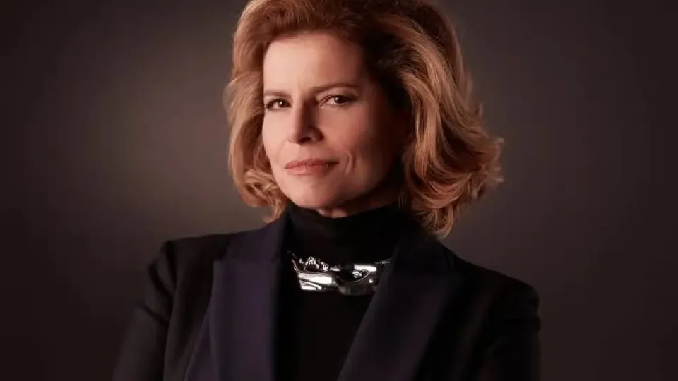 Odete Roitman pode mesmo estar viva, diz Samantha Jones, a Ana Clara