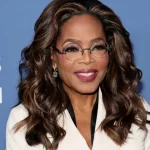 Oprah Winfrey exibe 'novo corpo' em evento após emagrecer 20 quilos