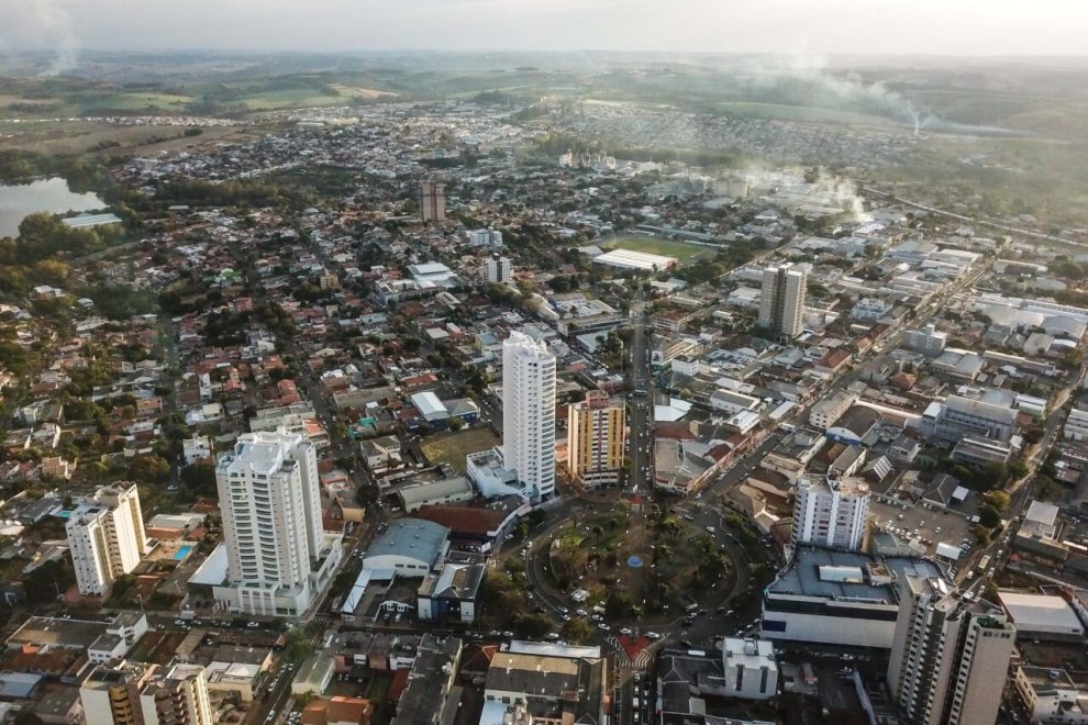 Paraná tem 19 cidades acima de 100 mil habitantes com menos de 5% de desocupação