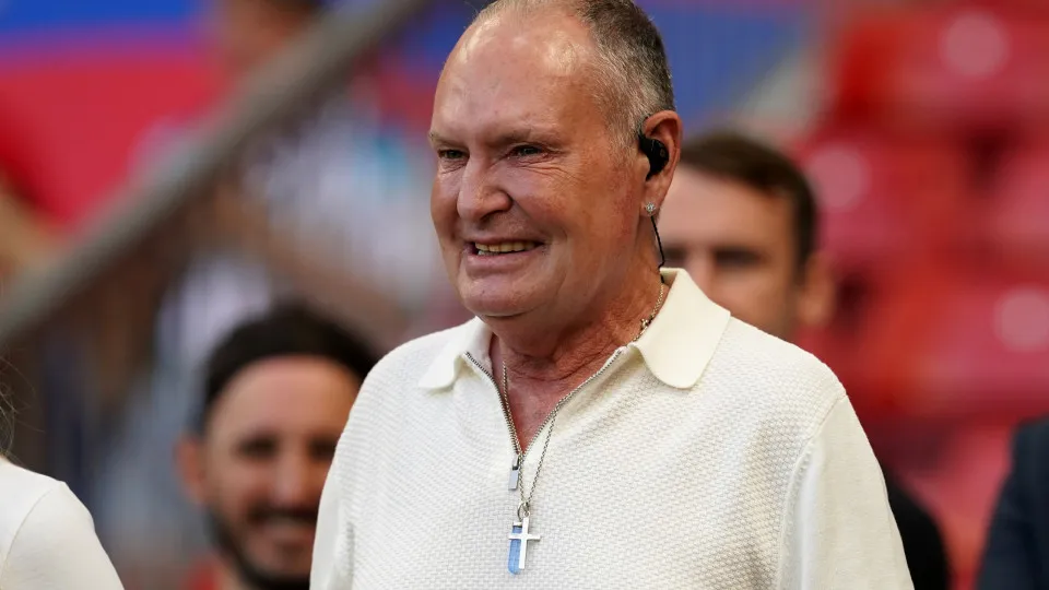 Paul Gascoigne revela que voltou dos "mortos": "Dopado para cara***"