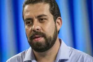 Planalto marca para quarta-feira (29) posse de Guilherme Boulos como ministro