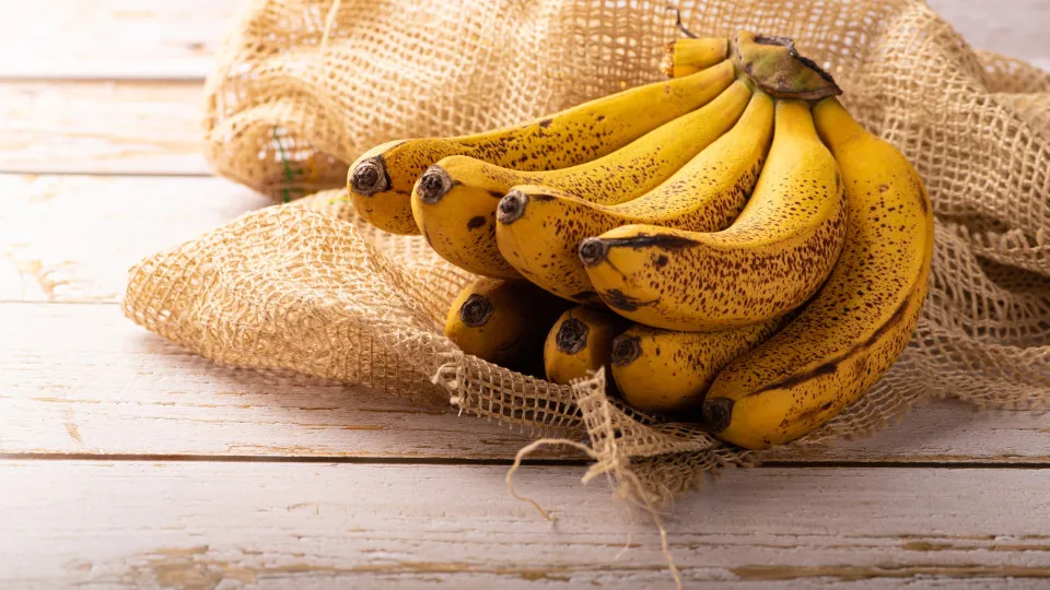 Podemos comer bananas com "manchas"? Saiba o que dizem os especialistas