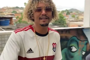 Rapper MC Estudante é preso sob suspeita de descumprir medida protetiva de ex-namorada