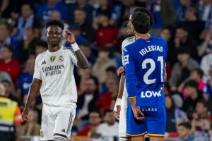 Rival que disse que 'todos odeiam Vini Jr.' é cria de ex-time de Ronaldo