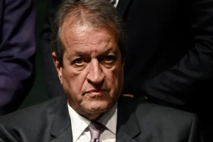 STF decide reabrir investigação contra Valdemar por trama golpista